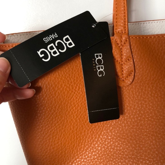 BCBG PARIS PURSE - Picture 6 of 7